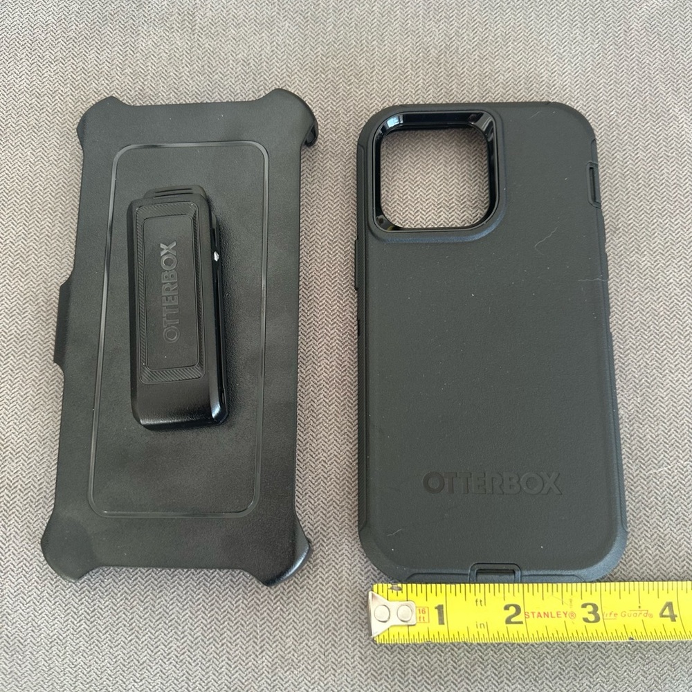 OtterBox Black Phone Case with Belt Clip for iPhone 14 Pro Max NWT